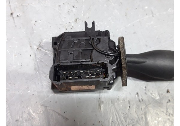 Підрульовий перемикач сколоочисників, Renault Safrane, 7701036542